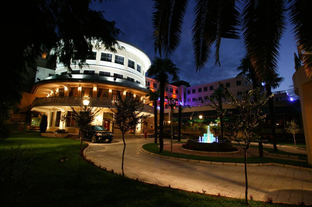 Hotel Intourist Palace Batumi Luaran gambar