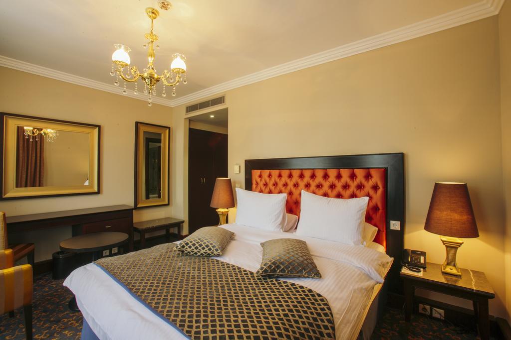 Hotel Intourist Palace Batumi Luaran gambar