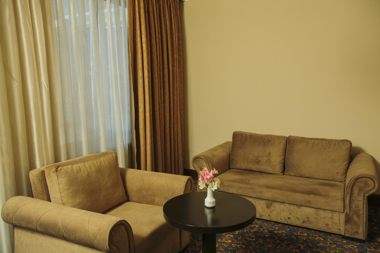 Hotel Intourist Palace Batumi Luaran gambar