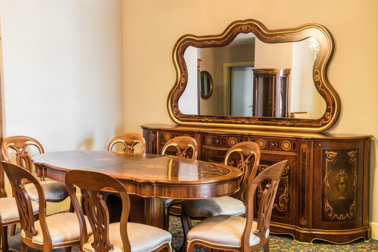 Hotel Intourist Palace Batumi Luaran gambar